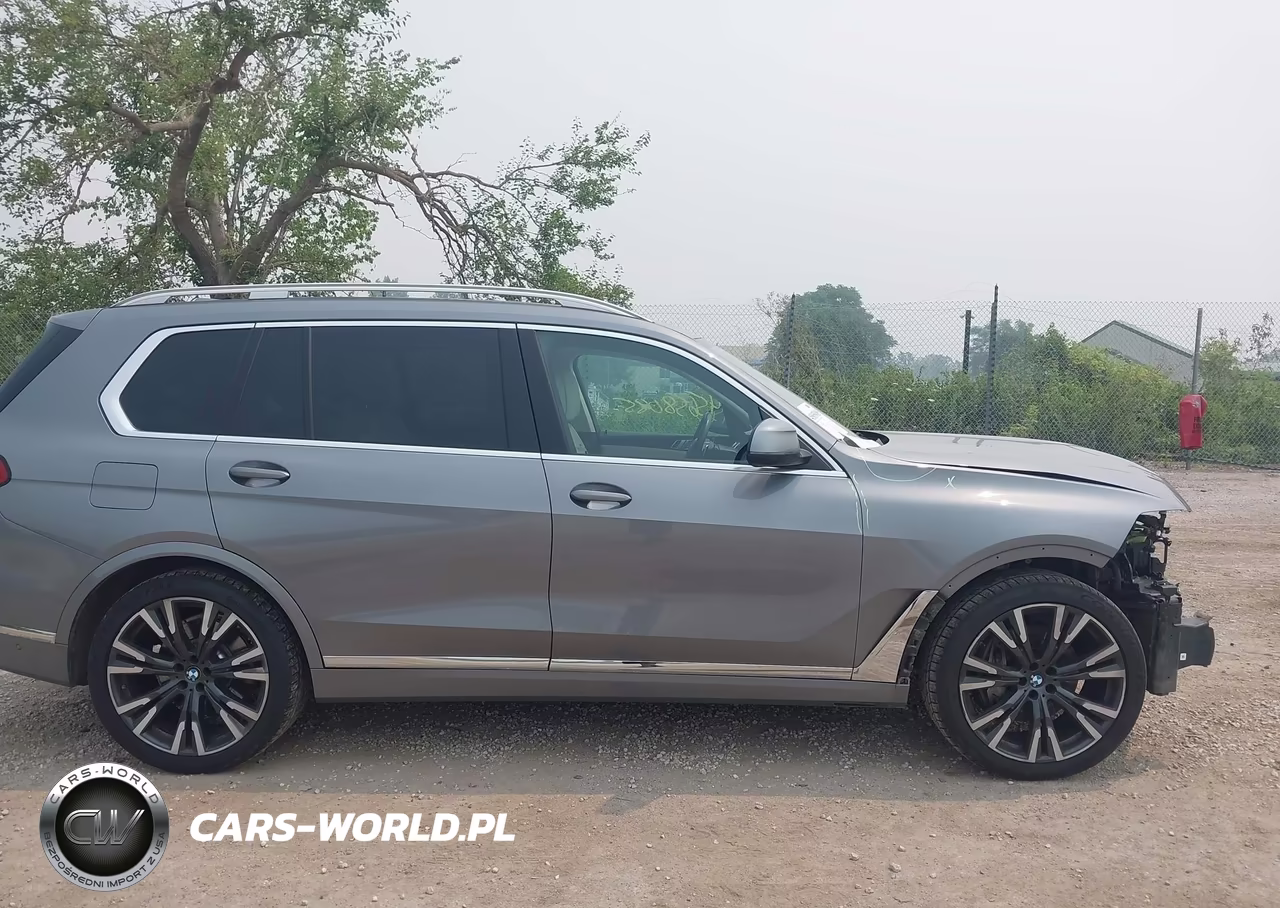 2023 BMW X7 xDrive40I VIN:5UX23EM07P9P43931 - 13