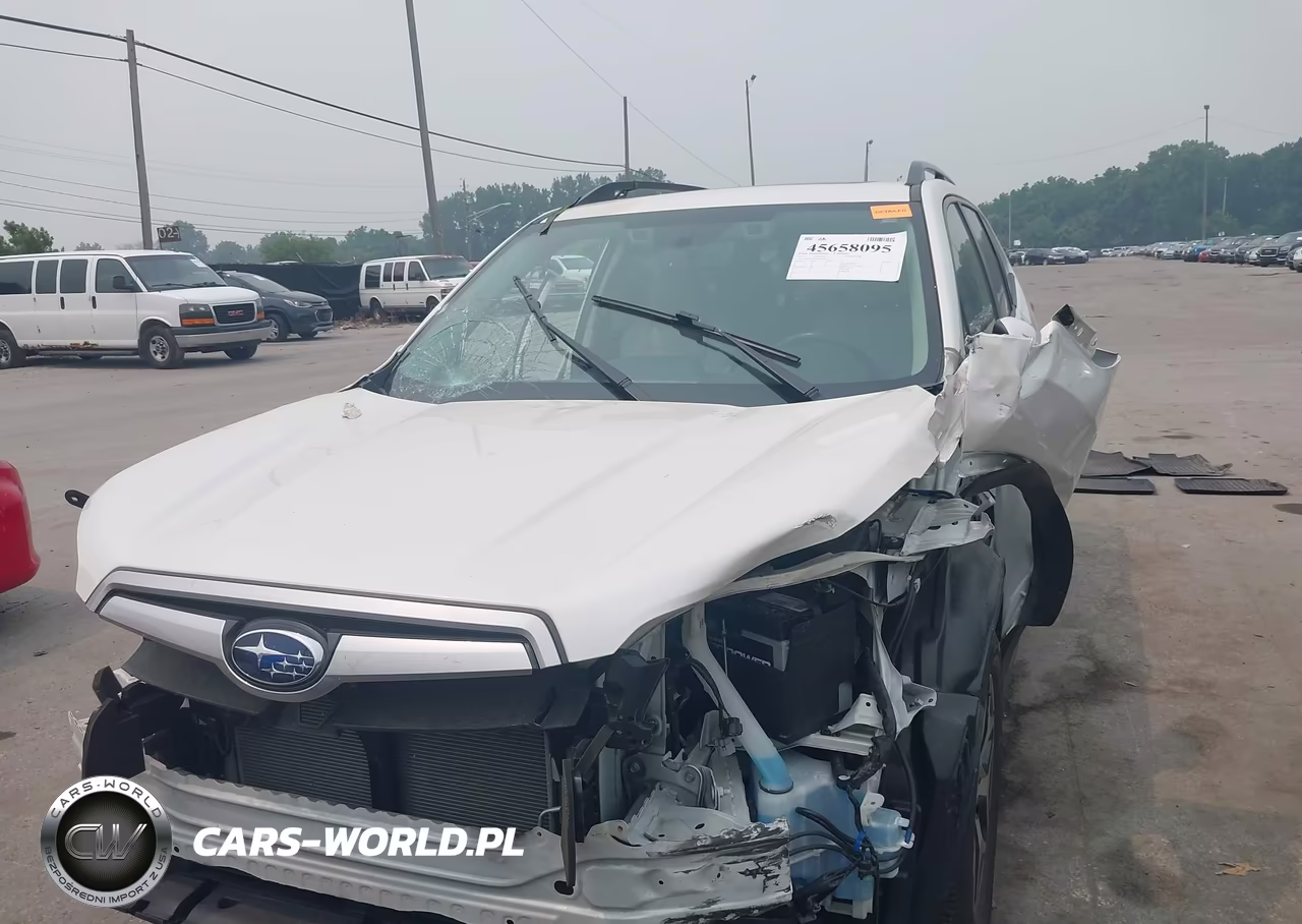 2019 Subaru Forester Premium VIN:JF2SKAGC6KH588565 - 13