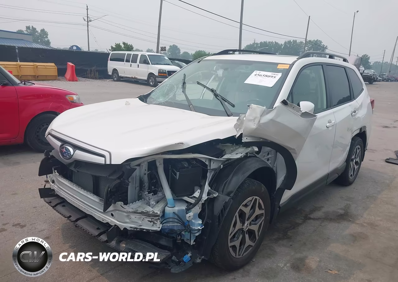 2019 Subaru Forester Premium VIN:JF2SKAGC6KH588565 - 2