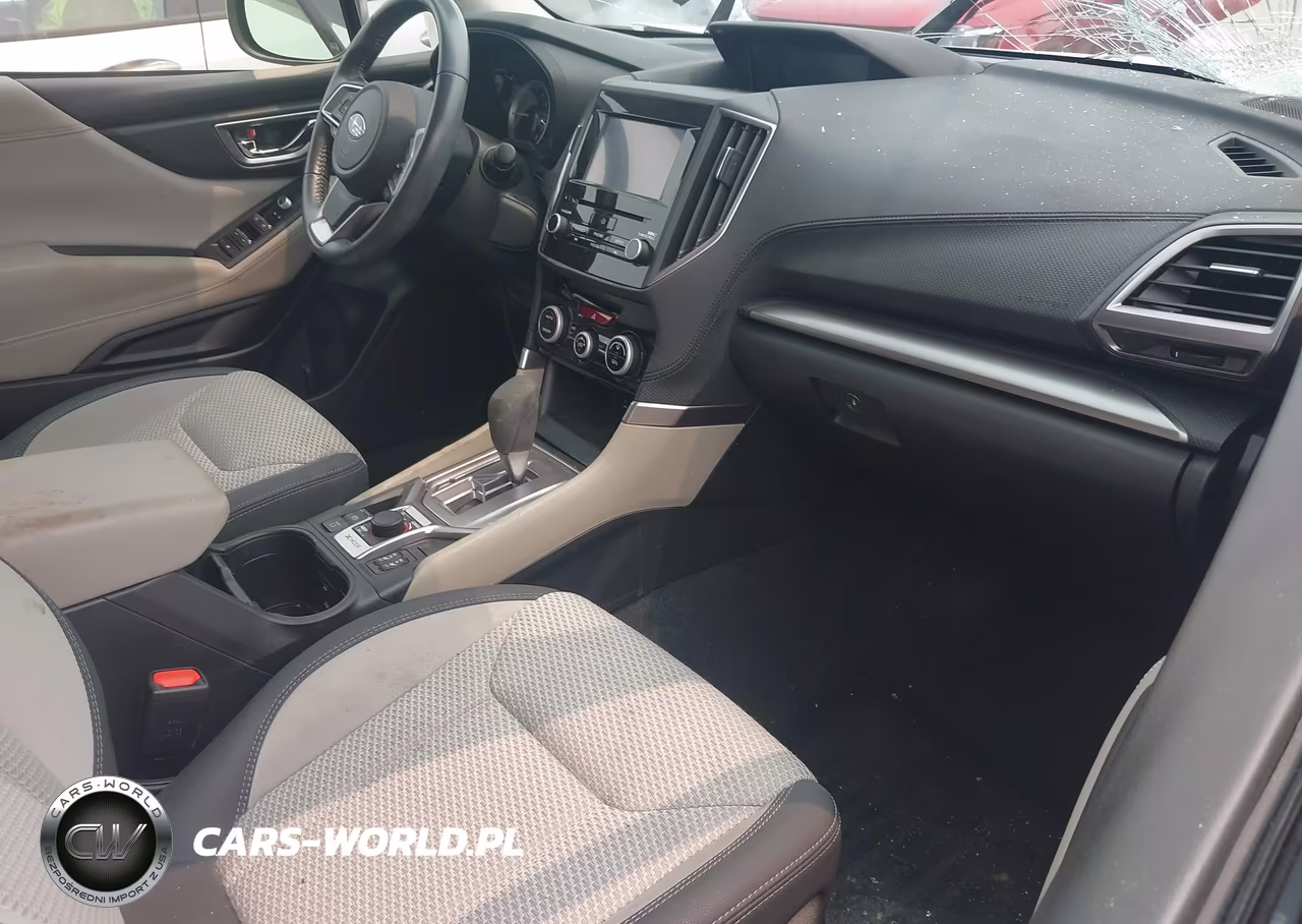 2019 Subaru Forester Premium VIN:JF2SKAGC6KH588565 - 5