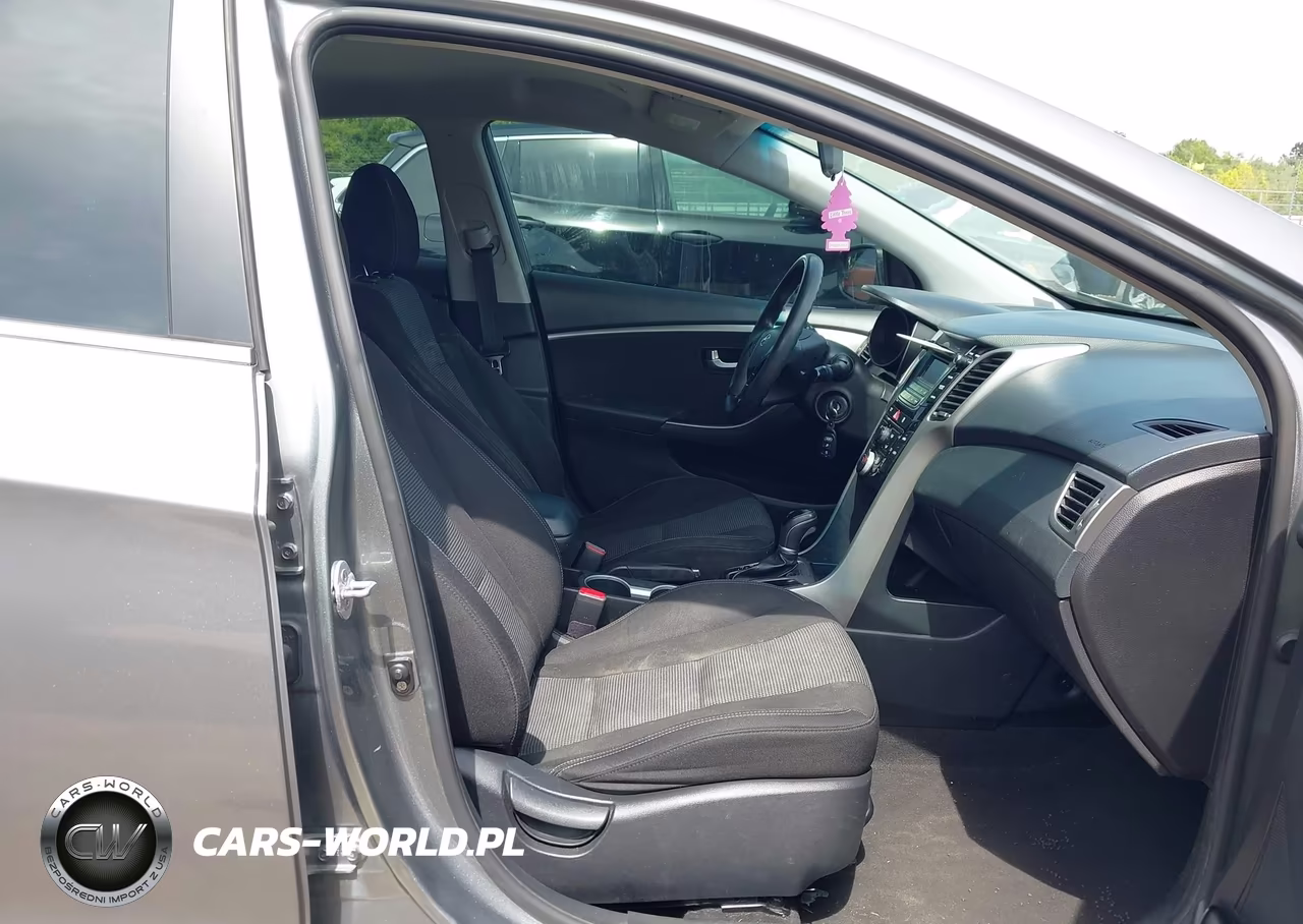 2017 Hyundai Elantra Gt VIN:KMHD35LH5HU358430 - 5
