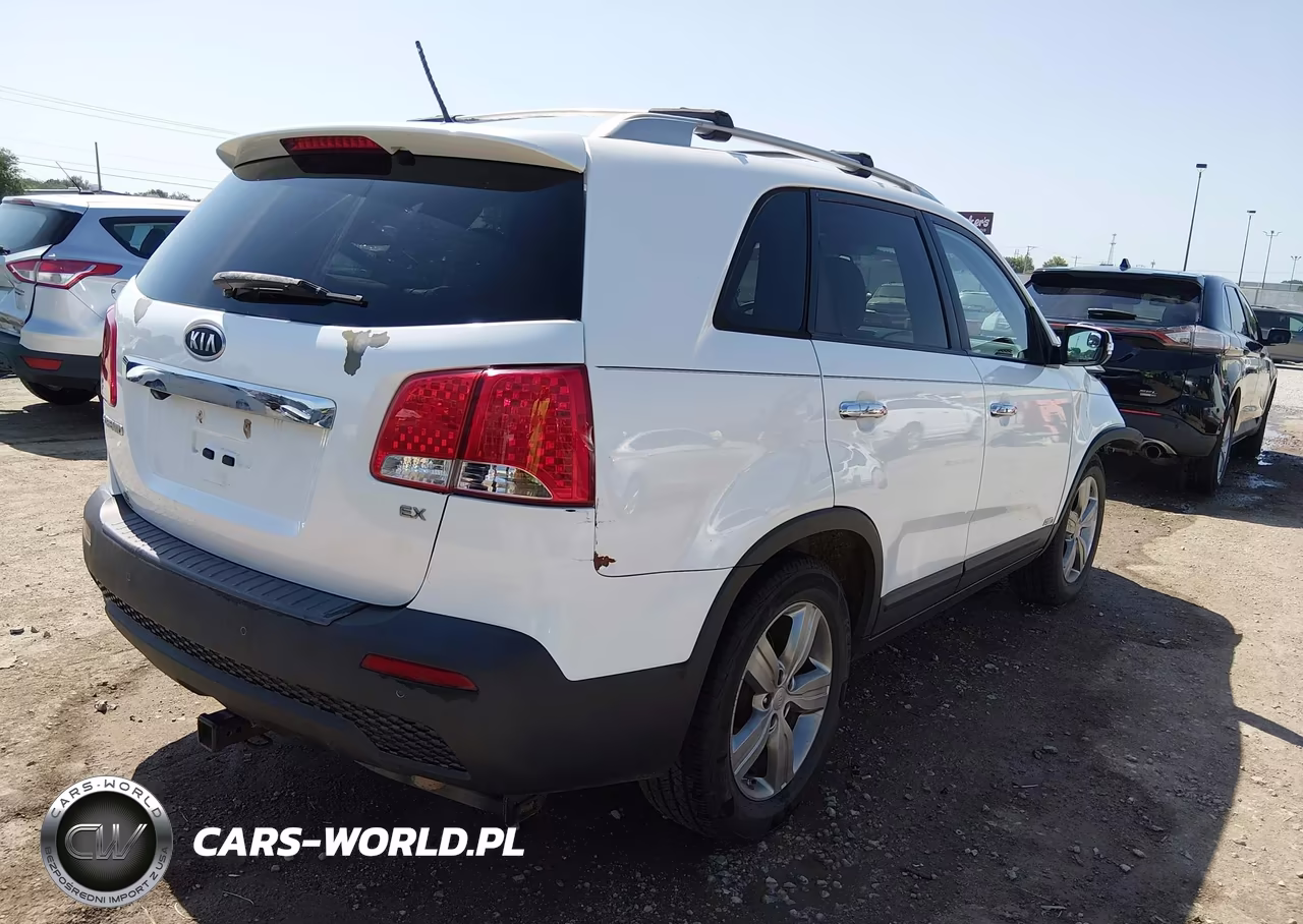 2013 Kia Sorento Ex VIN:5XYKUCA60DG338001 - 4
