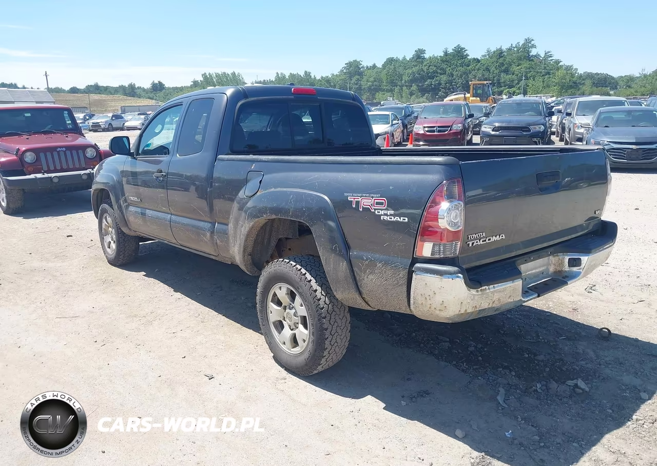 2011 Toyota Tacoma Base V6 VIN:5TFUU4EN8BX003059 - 3