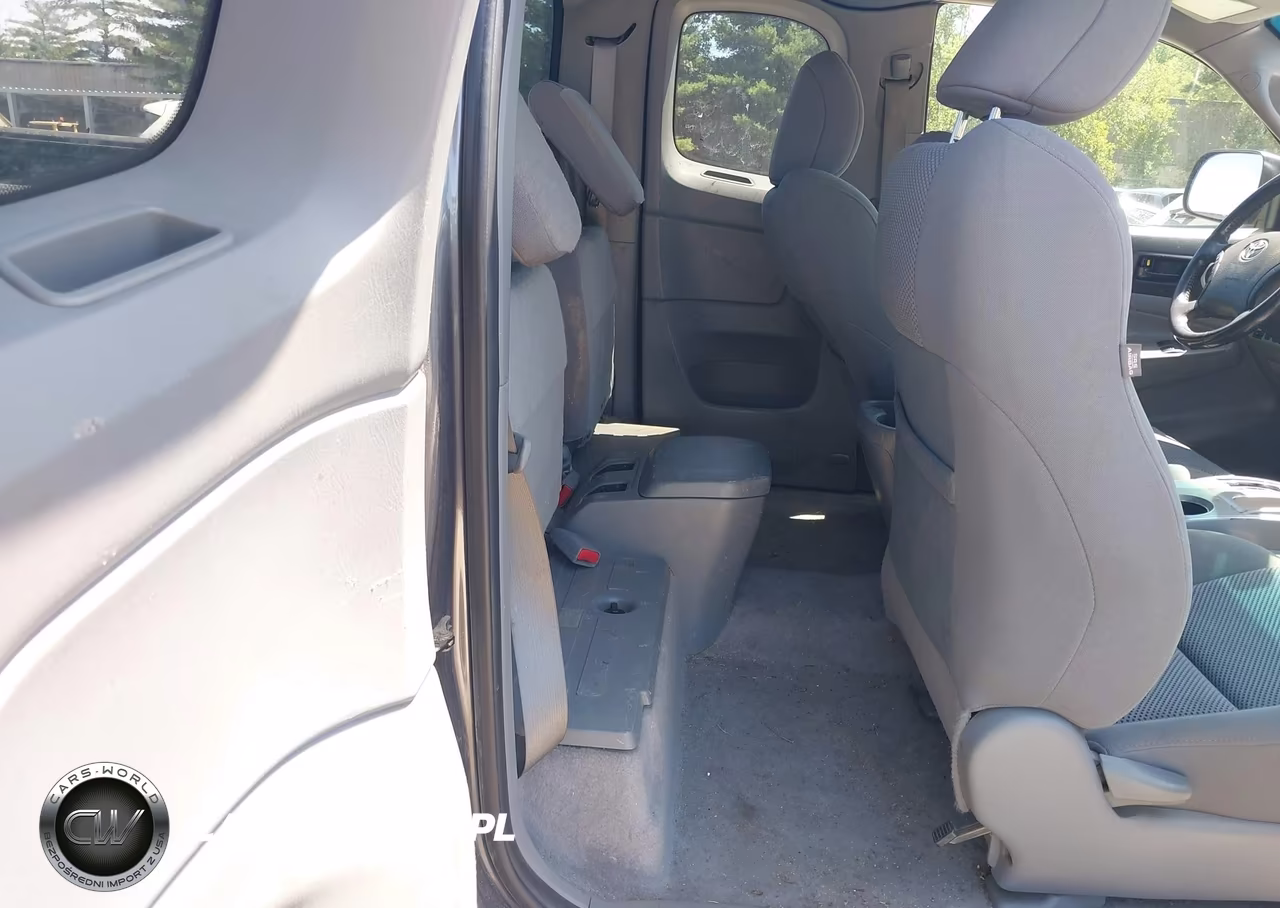 2011 Toyota Tacoma Base V6 VIN:5TFUU4EN8BX003059 - 8