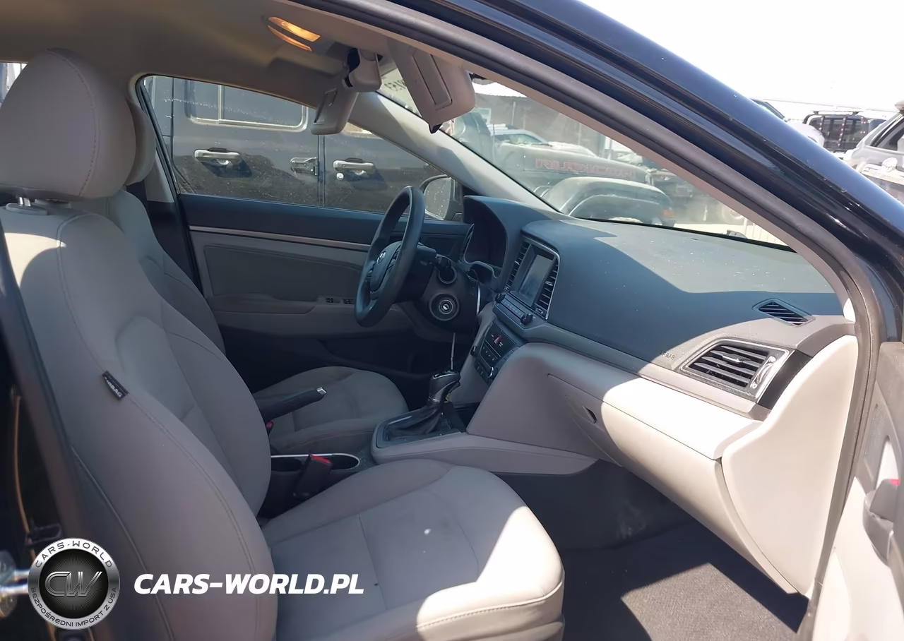 2018 Hyundai Elantra Sel VIN:5NPD84LFXJH232384 - 5
