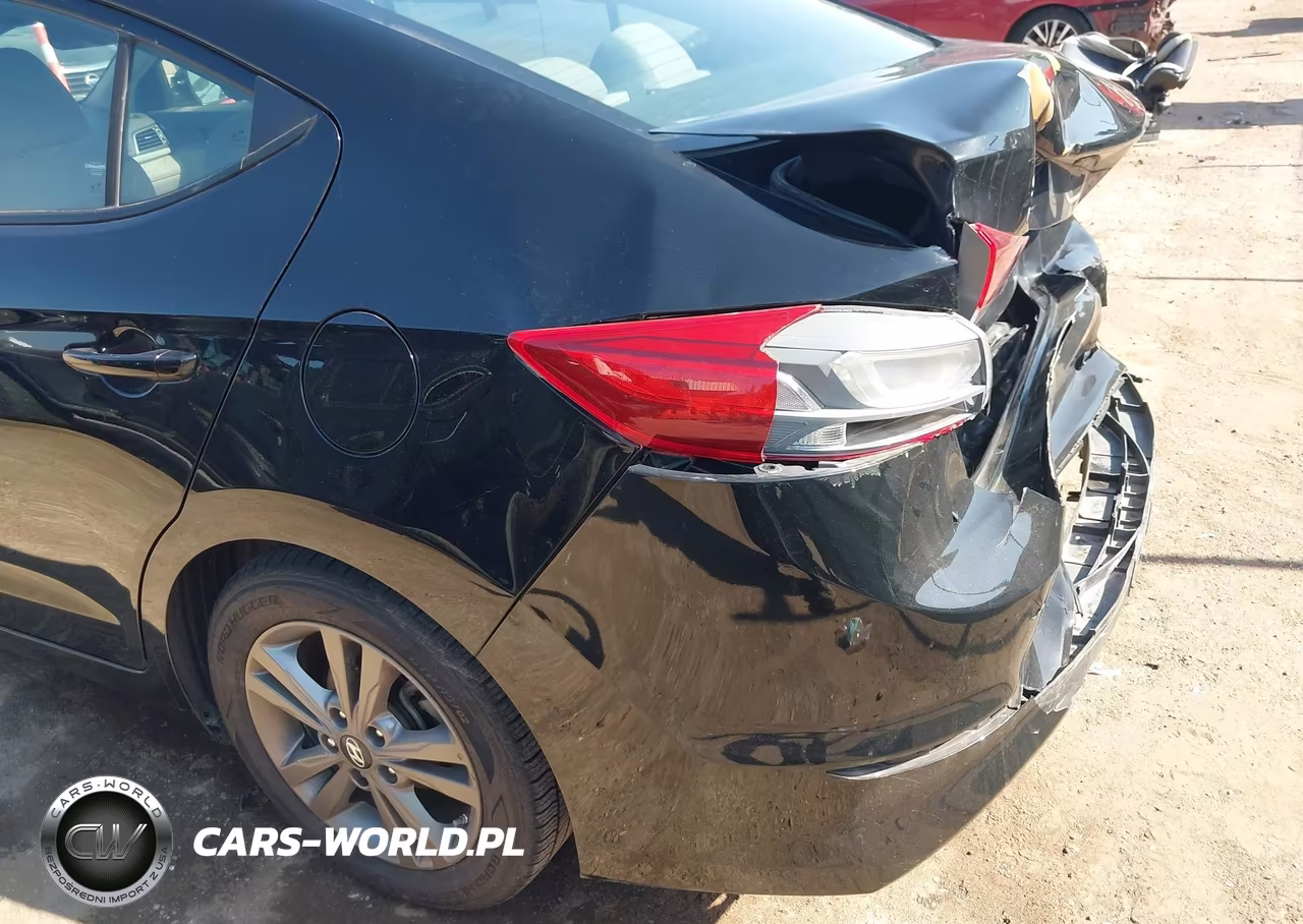 2018 Hyundai Elantra Sel VIN:5NPD84LFXJH232384 - 6