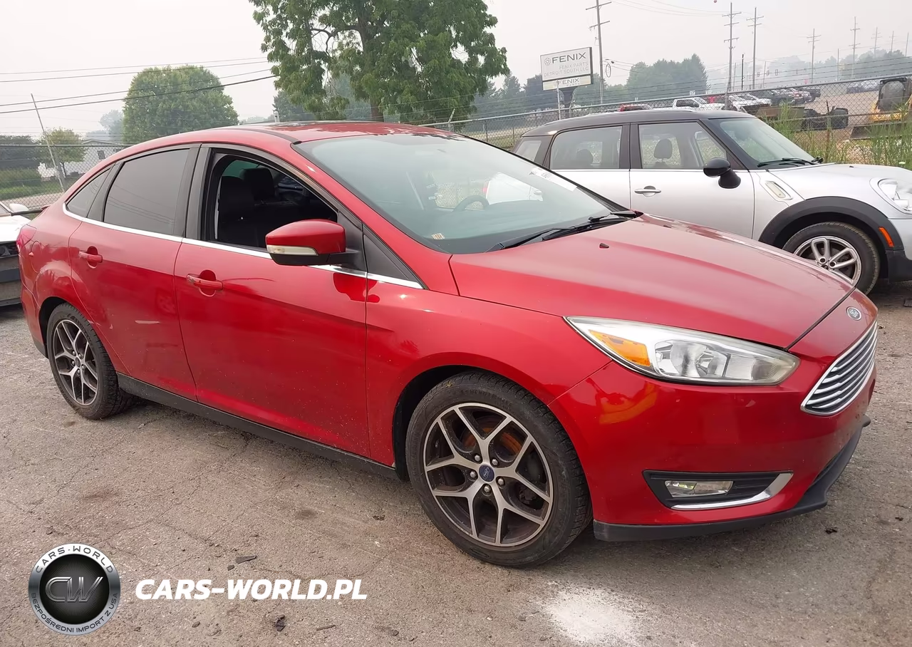 2018 Ford Focus Titanium VIN:1FADP3J27JL294209 - 13