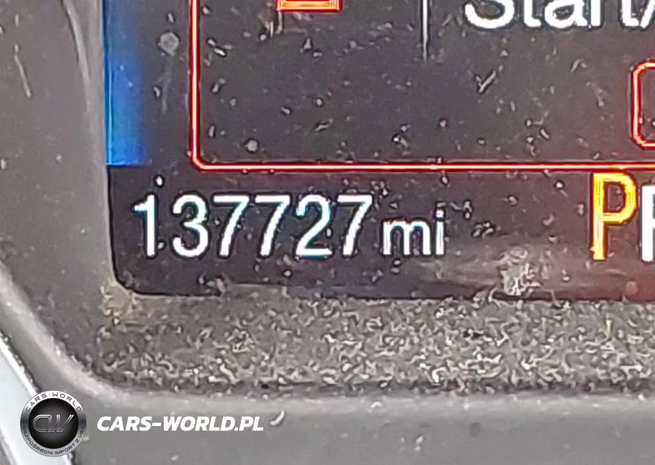 2018 Ford Focus Titanium VIN:1FADP3J27JL294209 - 7