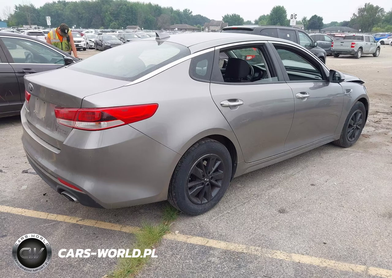 2017 Kia Optima Lx VIN:5XXGT4L30HG170825 - 4