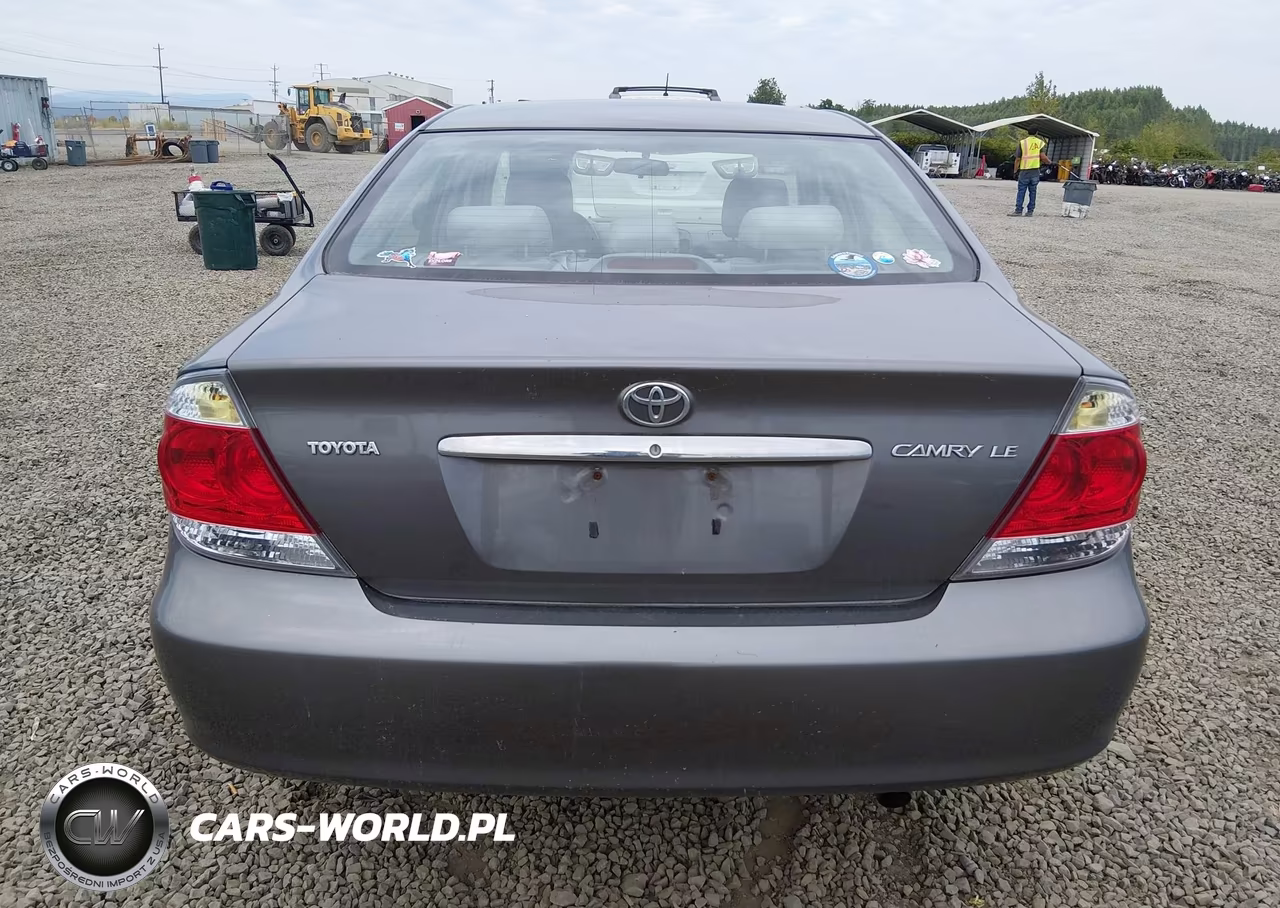 2005 Toyota Camry Le VIN:4T1BE32K65U511279 - 16