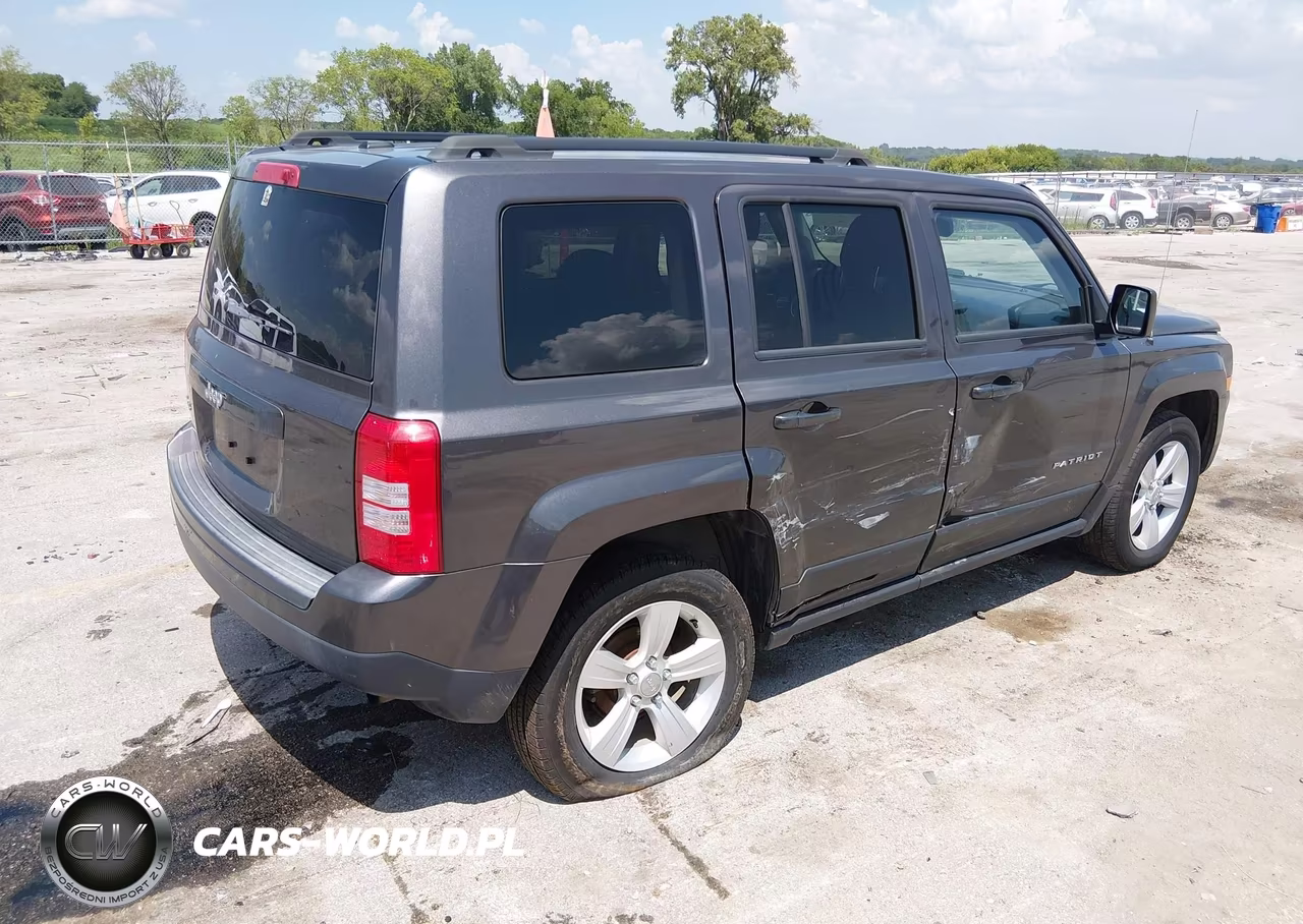 2016 Jeep Patriot Sport VIN:1C4NJRBB0GD729320 - 4