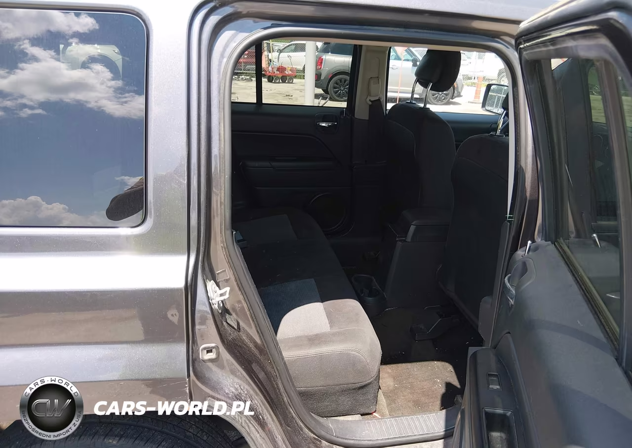2016 Jeep Patriot Sport VIN:1C4NJRBB0GD729320 - 8