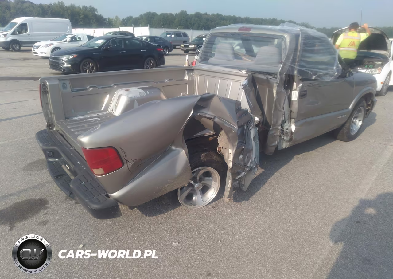1999 Chevrolet S-10 VIN:1GCCS144XXK217211 - 4