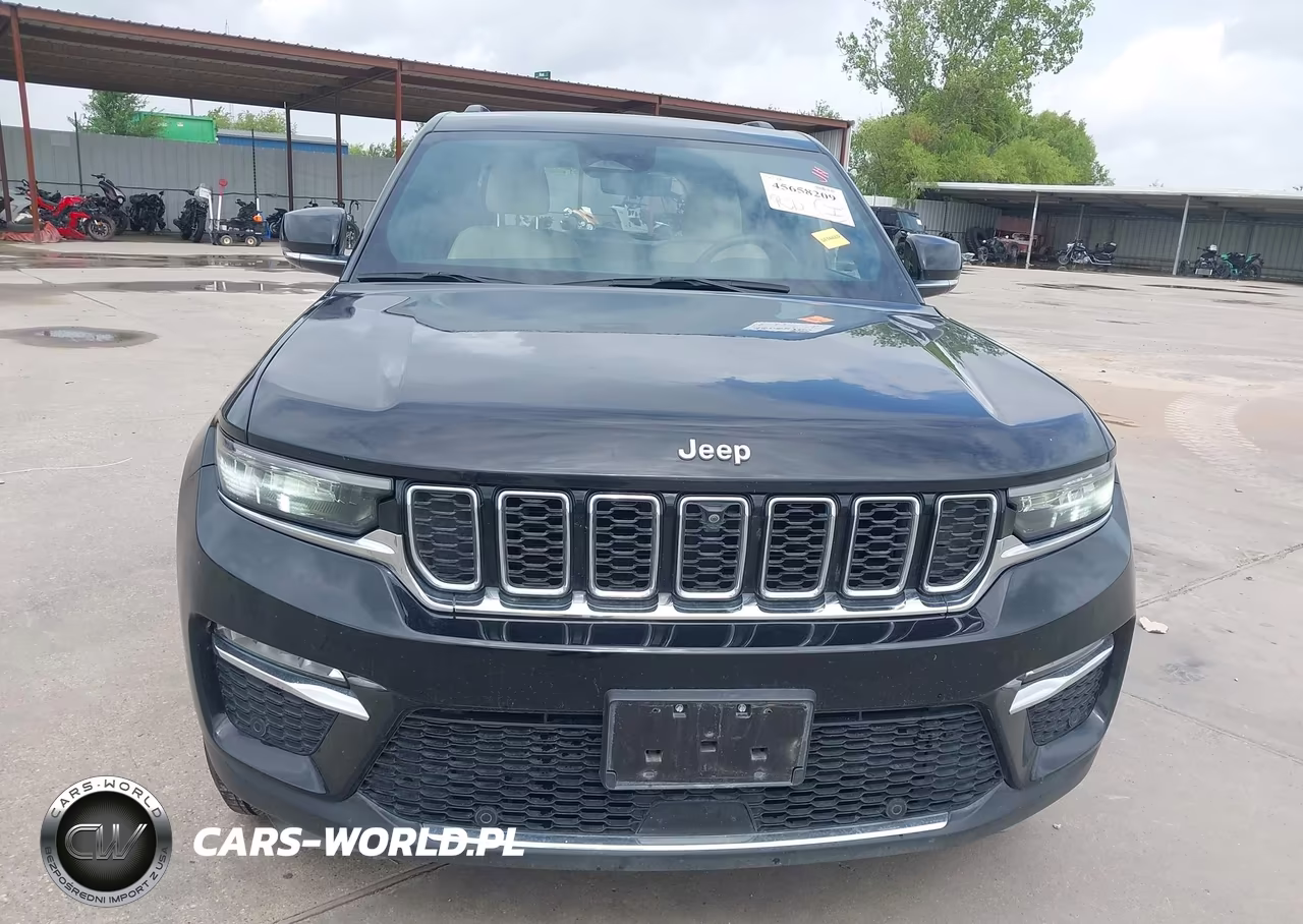 2023 Jeep Grand Cherokee Limited 4X4 VIN:1C4RJHBG6PC529703 - 12
