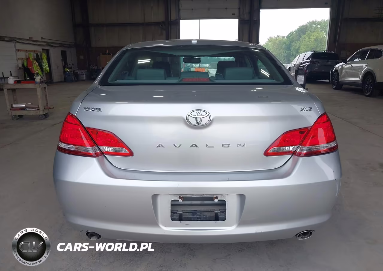 2010 Toyota Avalon Xls VIN:4T1BK3DB4AU364413 - 17