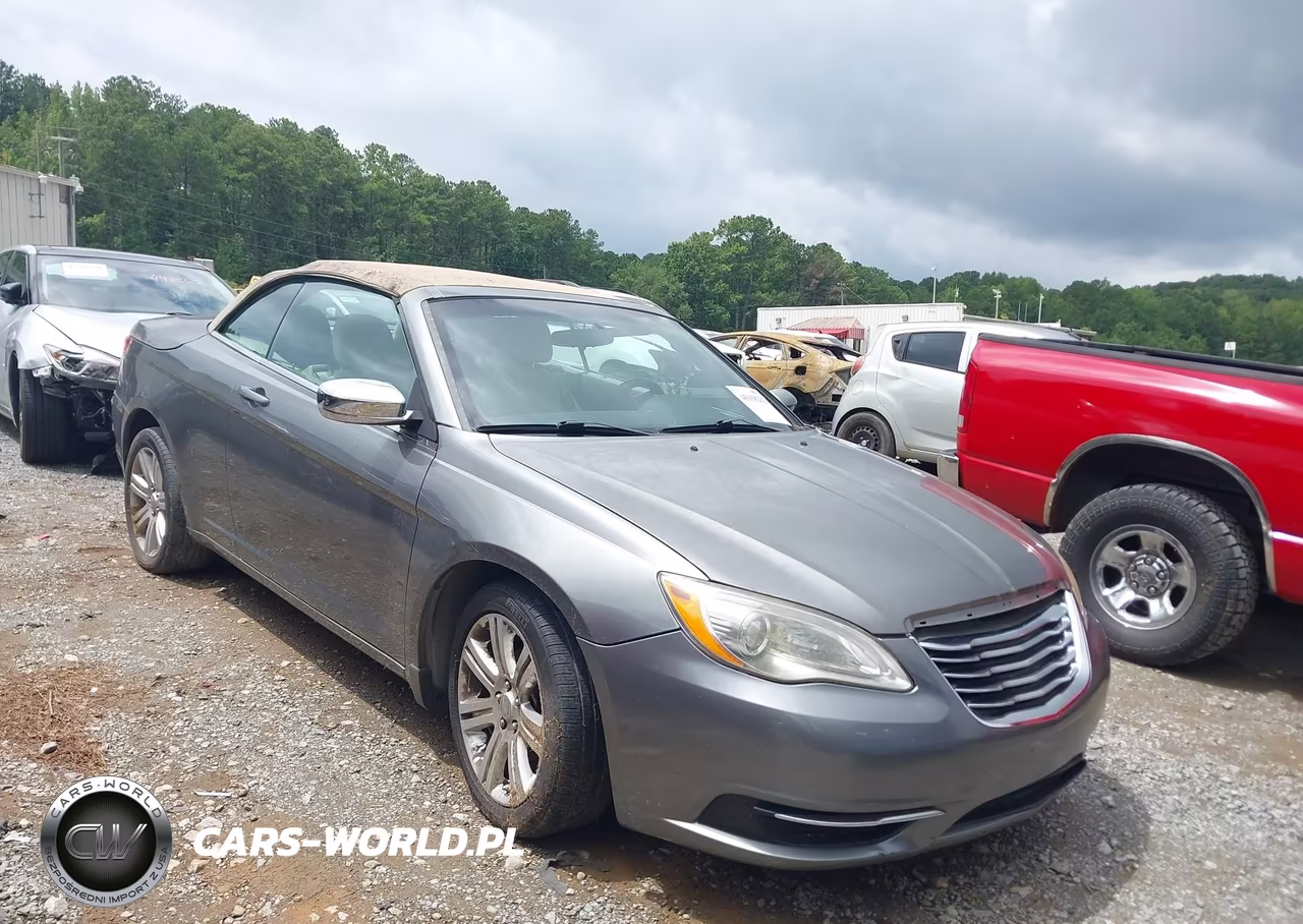 2012 Chrysler 200 Touring – zdjęcie 1 z 11