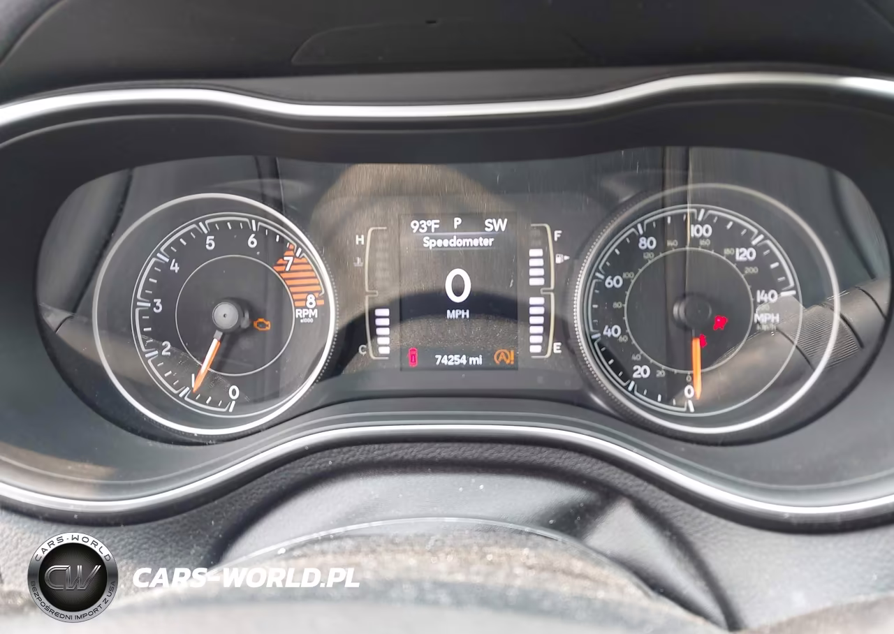 2019 Jeep Cherokee Latitude Plus 4X4 VIN:1C4PJMLX9KD138224 - 7