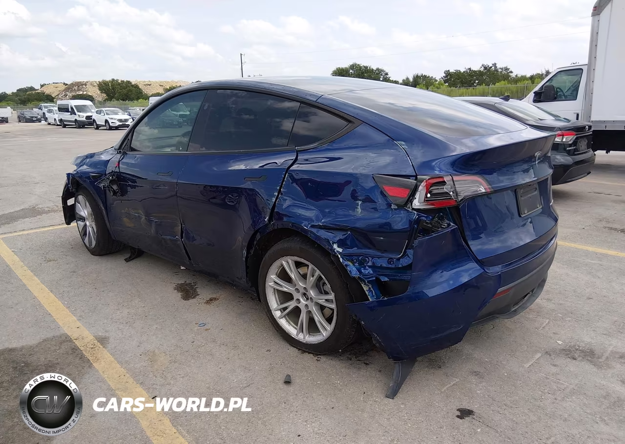 2023 Tesla Model Y Awd-Long Range Dual Motor All-Wheel Drive VIN:7SAYGDEEXPA158013 - 3