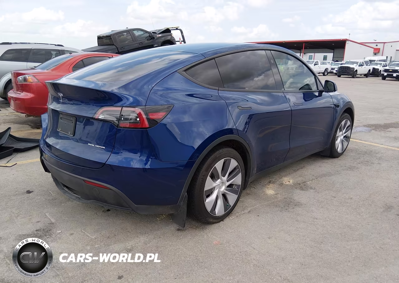 2023 Tesla Model Y Awd-Long Range Dual Motor All-Wheel Drive VIN:7SAYGDEEXPA158013 - 4