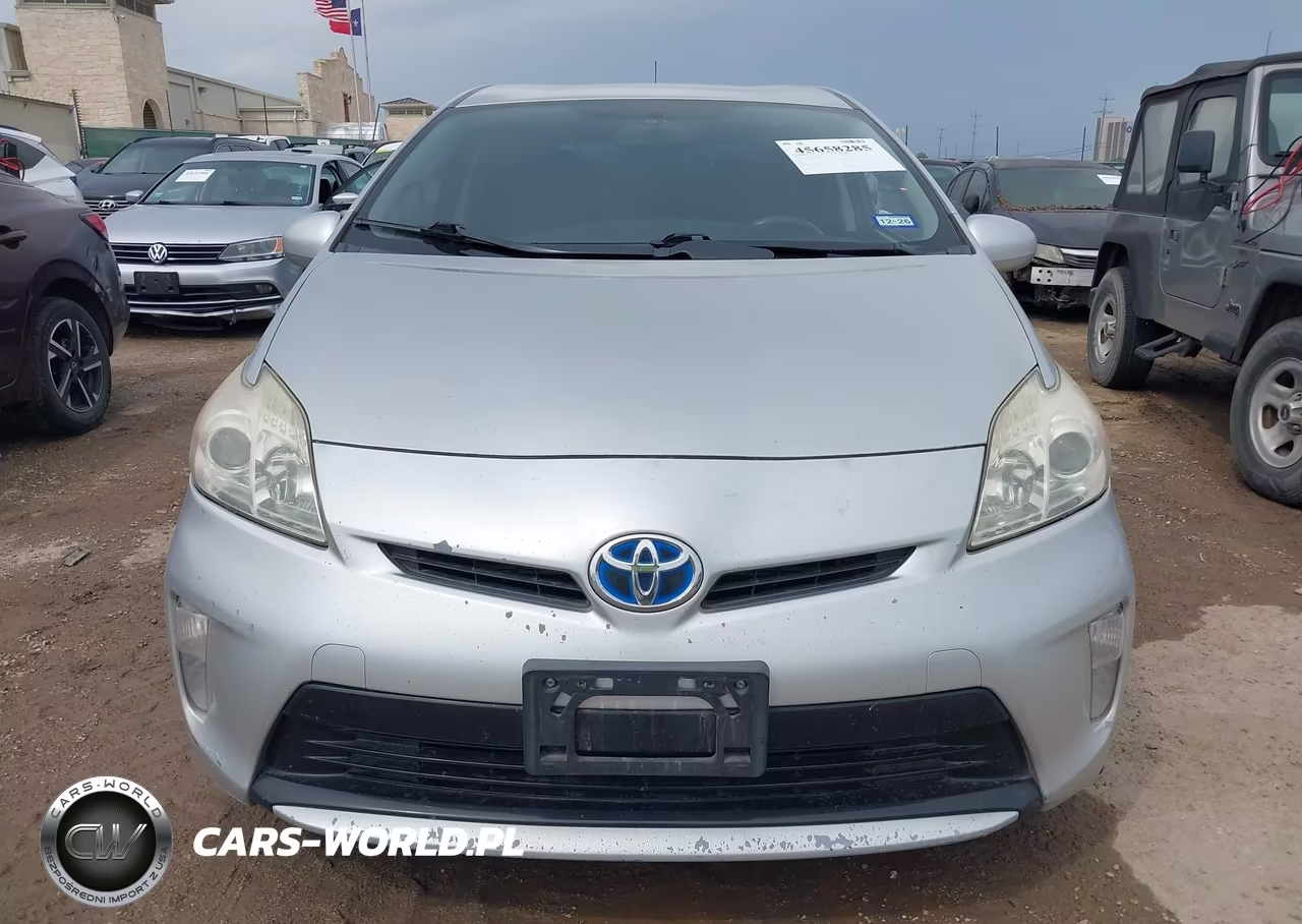 2014 Toyota Prius Two VIN:JTDKN3DUXE1801464 - 12