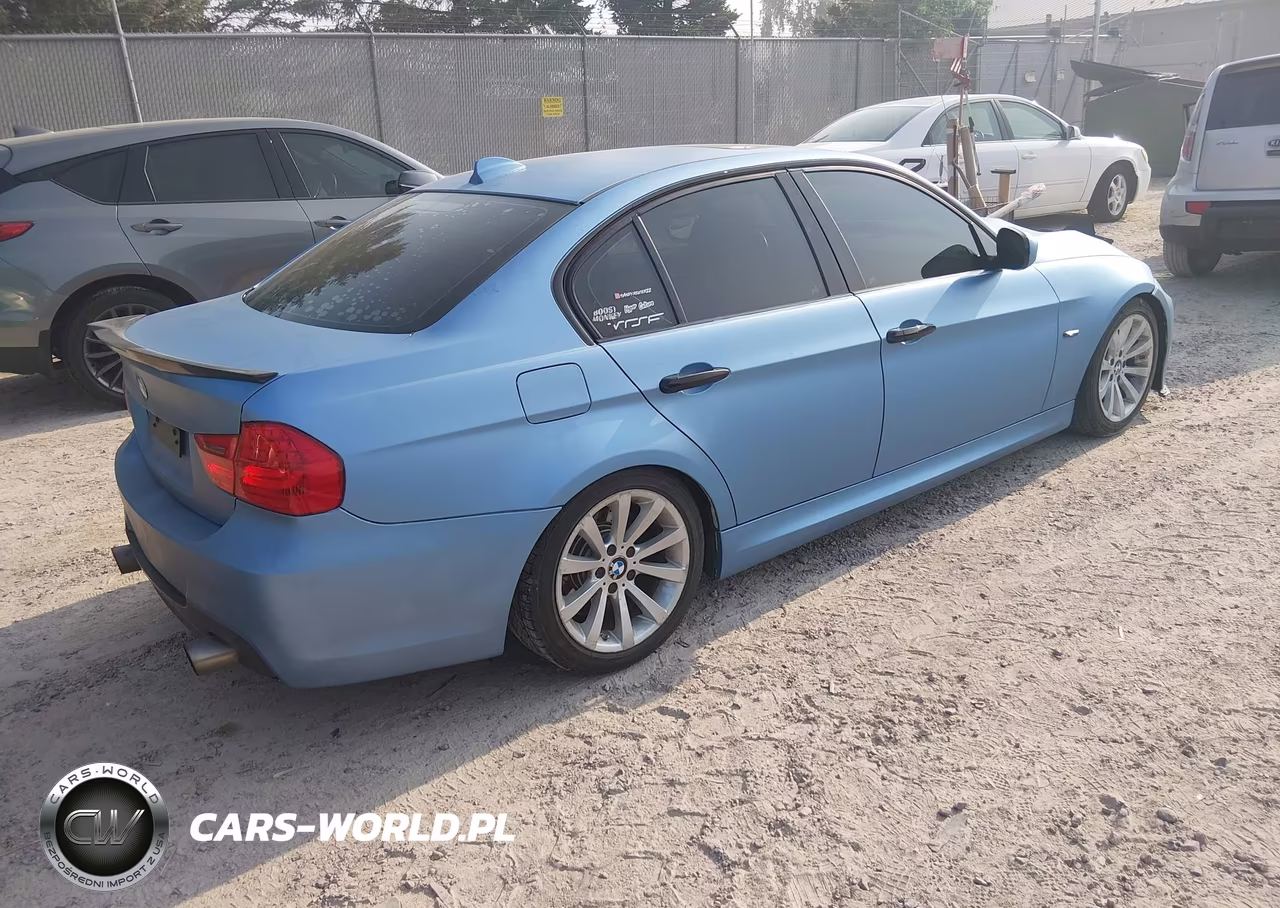 2010 BMW 335I VIN:WBAPM7G57ANL89198 - 4