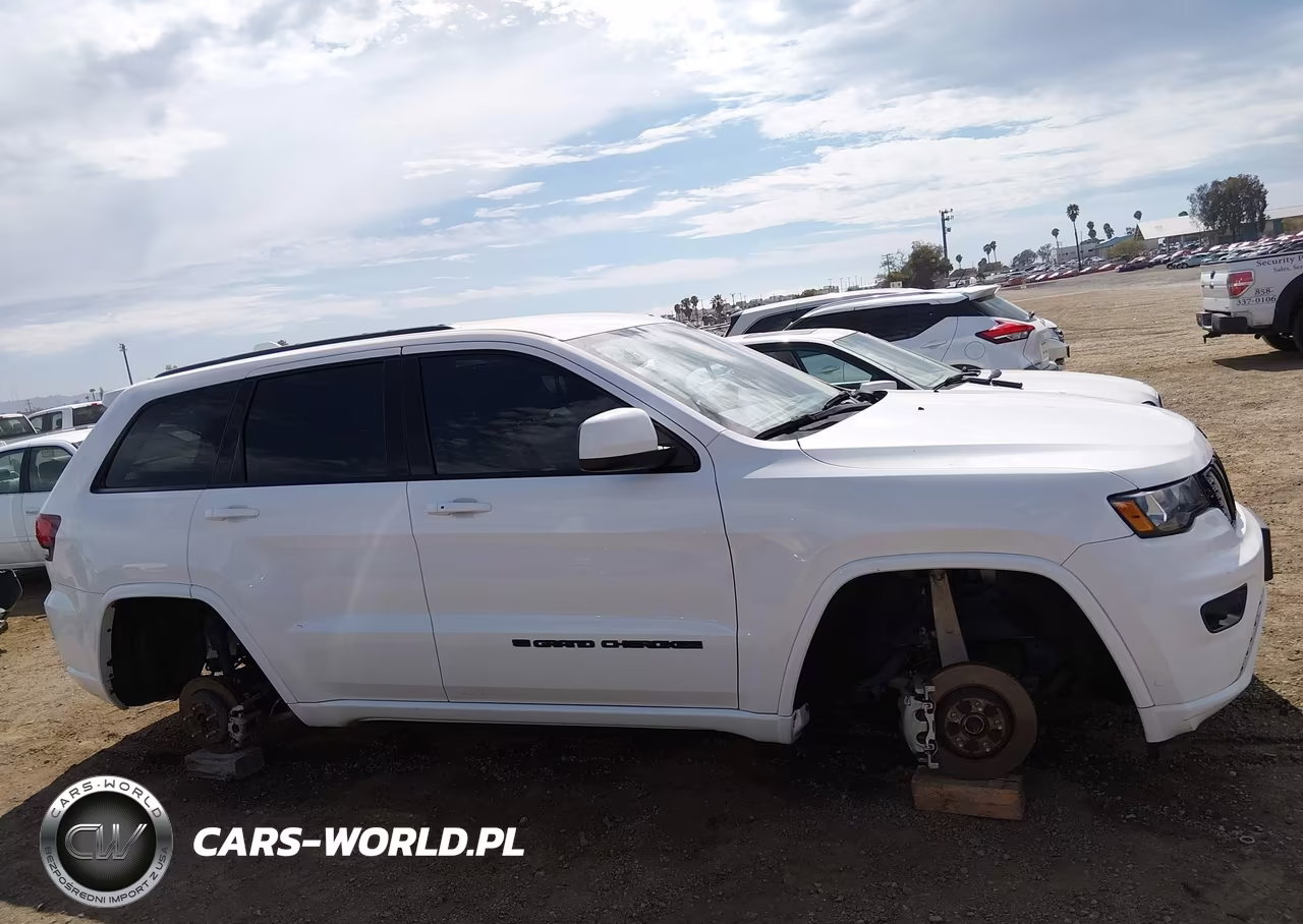 2022 Jeep Grand Cherokee Wk Laredo X 4X4 VIN:1C4RJFAG6NC116912 - 13