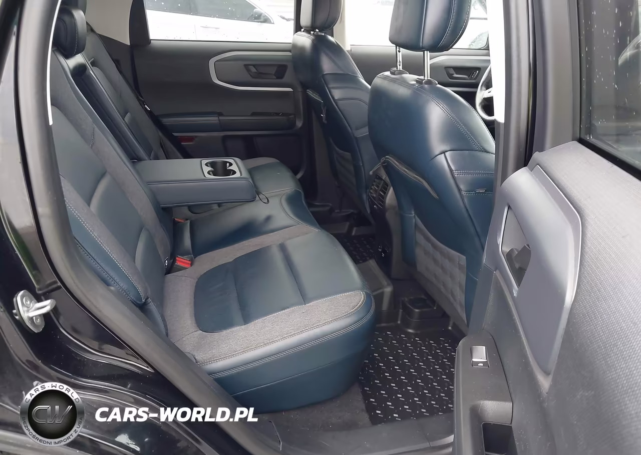 2021 Ford Bronco Sport Outer Banks VIN:3FMCR9C61MRB09060 - 8