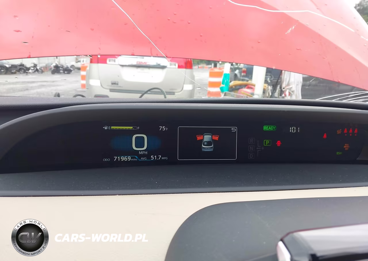 2021 Toyota Prius Limited VIN:JTDKAMFU0M3144434 - 7