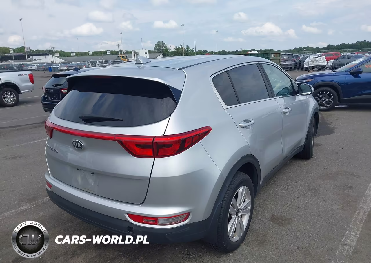 2018 Kia Sportage Lx VIN:KNDPM3ACXJ7484488 - 4
