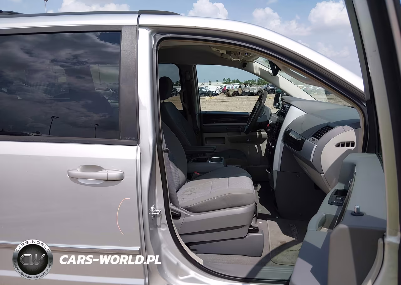 2010 Dodge Grand Caravan Sxt VIN:2D4RN5D16AR107444 - 5