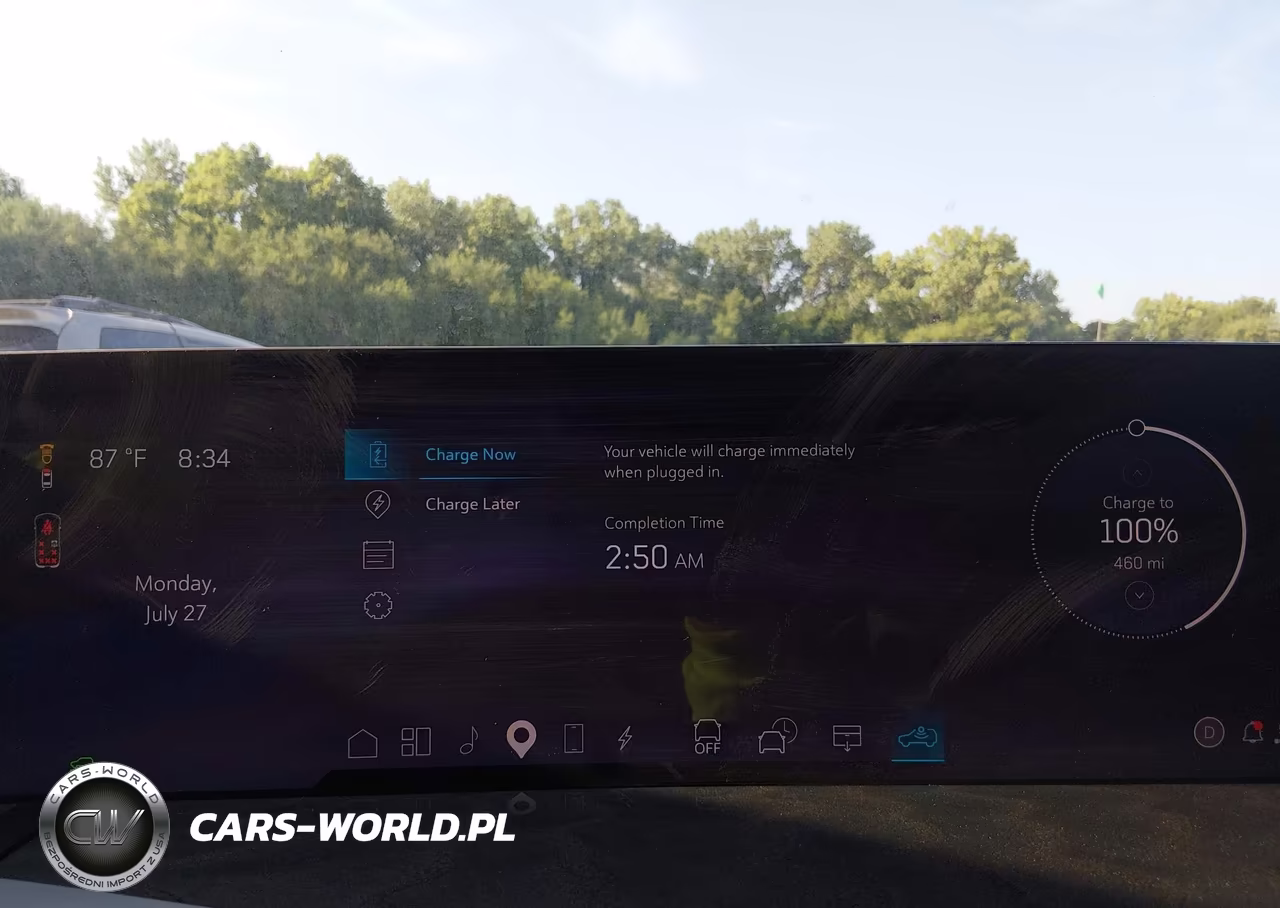 2025 Cadillac Escalade Iq Luxury 2 Awd VIN:1GYTEDKLXSU101789 - 14