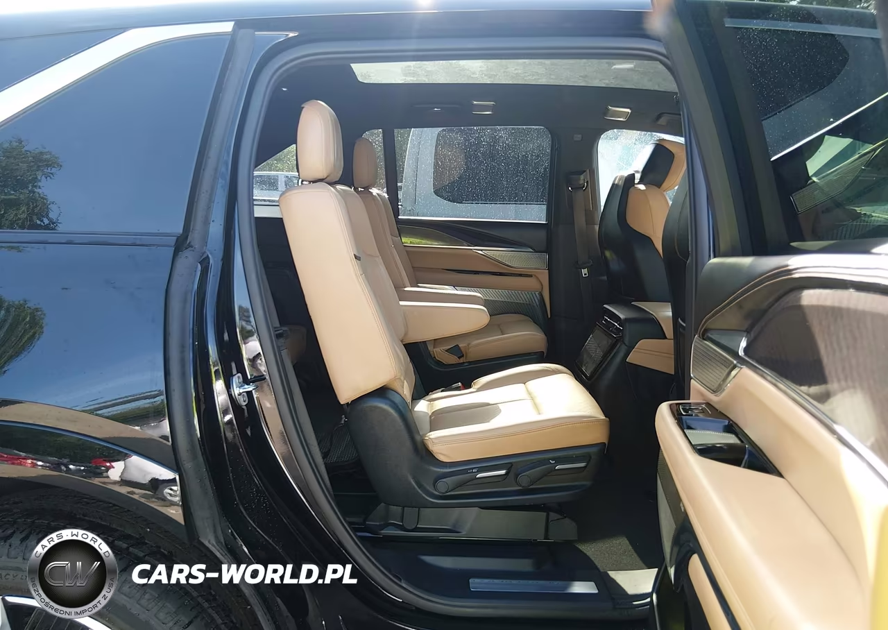 2025 Cadillac Escalade Iq Luxury 2 Awd VIN:1GYTEDKLXSU101789 - 7