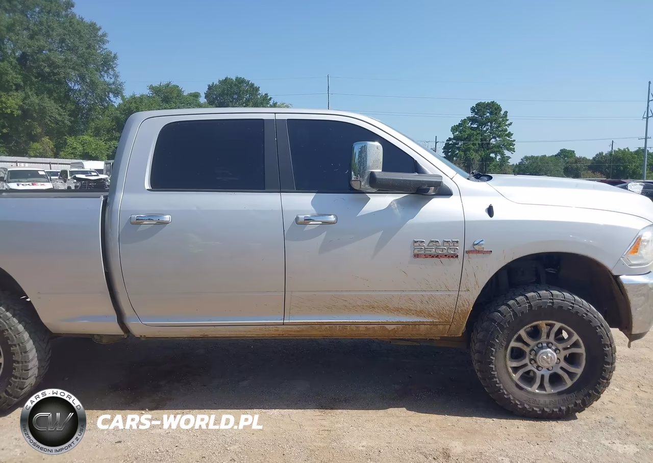 2017 Ram 2500 Laramie 4X4 6'4 Box VIN:3C6UR5FL5HG663858 - 13