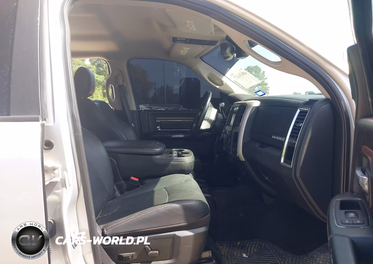 2017 Ram 2500 Laramie 4X4 6'4 Box VIN:3C6UR5FL5HG663858 - 5