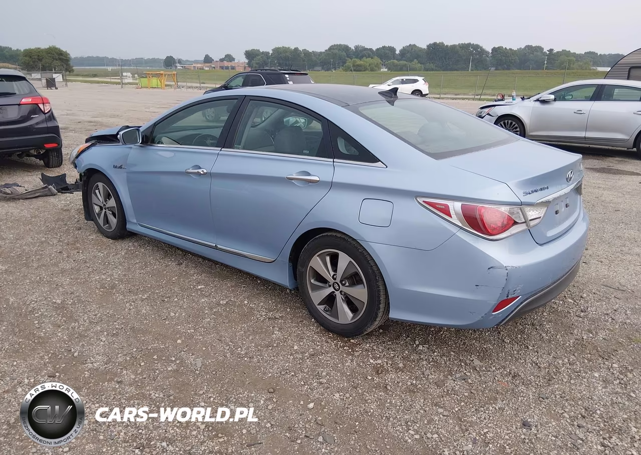 2011 Hyundai Sonata Hybrid VIN:KMHEC4A45BA011039 - 3