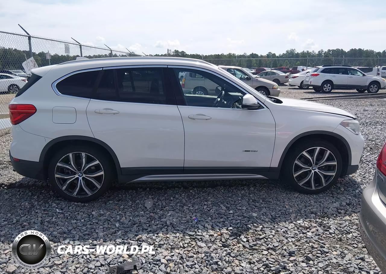 2016 BMW X1 xDrive28I VIN:WBXHT3C39GP882484 - 13