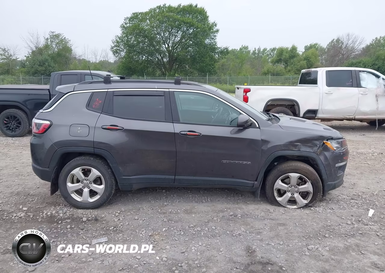 2019 Jeep Compass Latitude 4X4 VIN:3C4NJDBB0KT645651 - 13