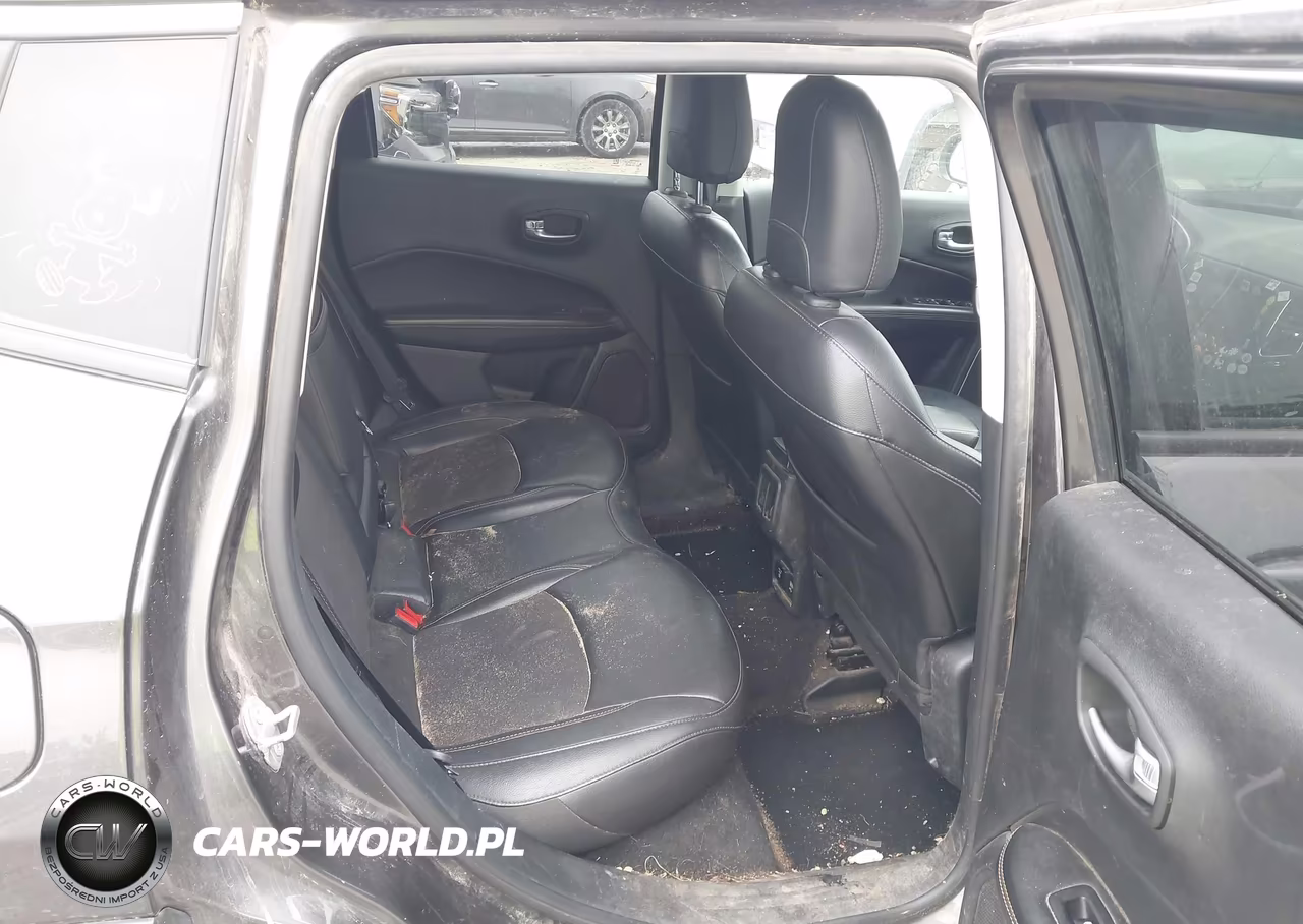 2019 Jeep Compass Latitude 4X4 VIN:3C4NJDBB0KT645651 - 8