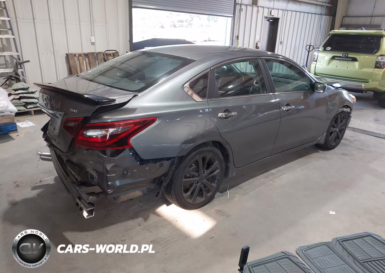 2017 Nissan Altima 2.5 Sr VIN:1N4AL3AP5HC196509 - 4