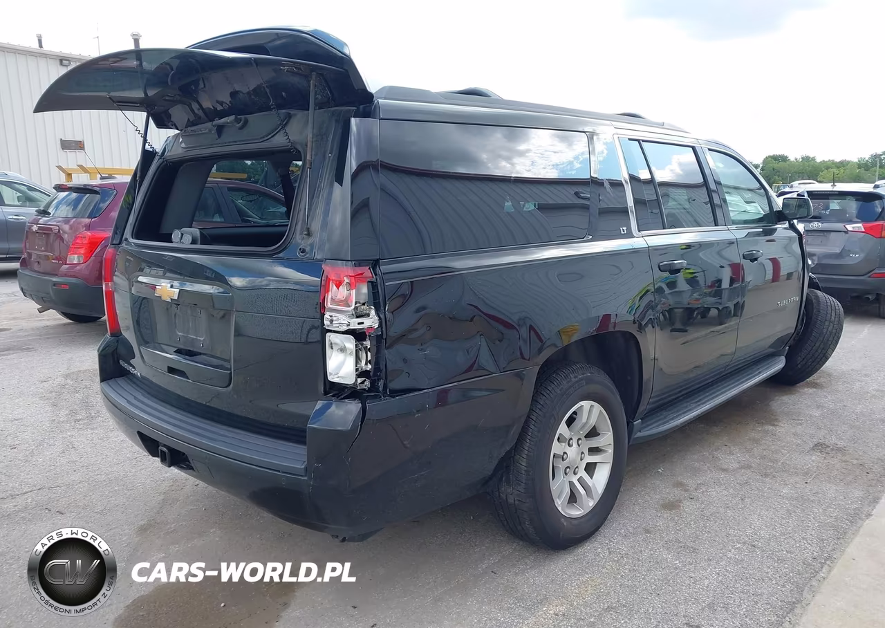 2019 Chevrolet Suburban Lt VIN:1GNSKHKC1KR129878 - 4