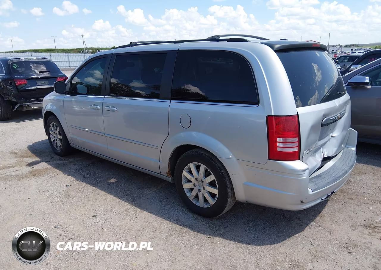 2008 Chrysler Town & Country Touring VIN:2A8HR54P48R829628 - 3
