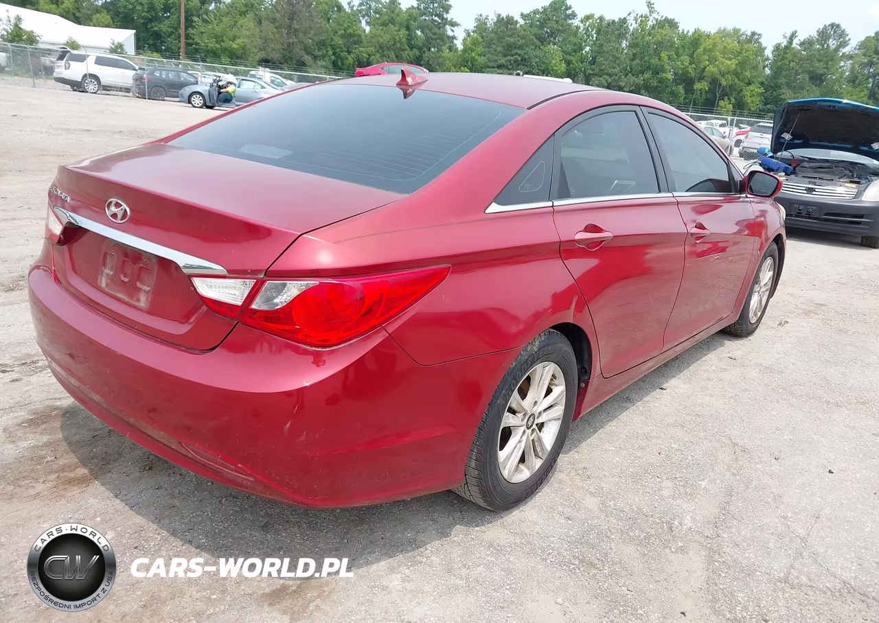 2013 Hyundai Sonata Gls VIN:5NPEB4AC5DH661077 - 4