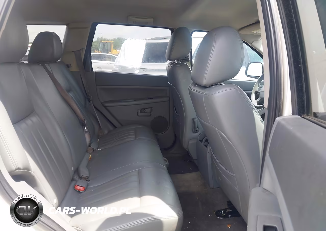 2005 Jeep Grand Cherokee Laredo VIN:1J4GS48KX5C511186 - 8