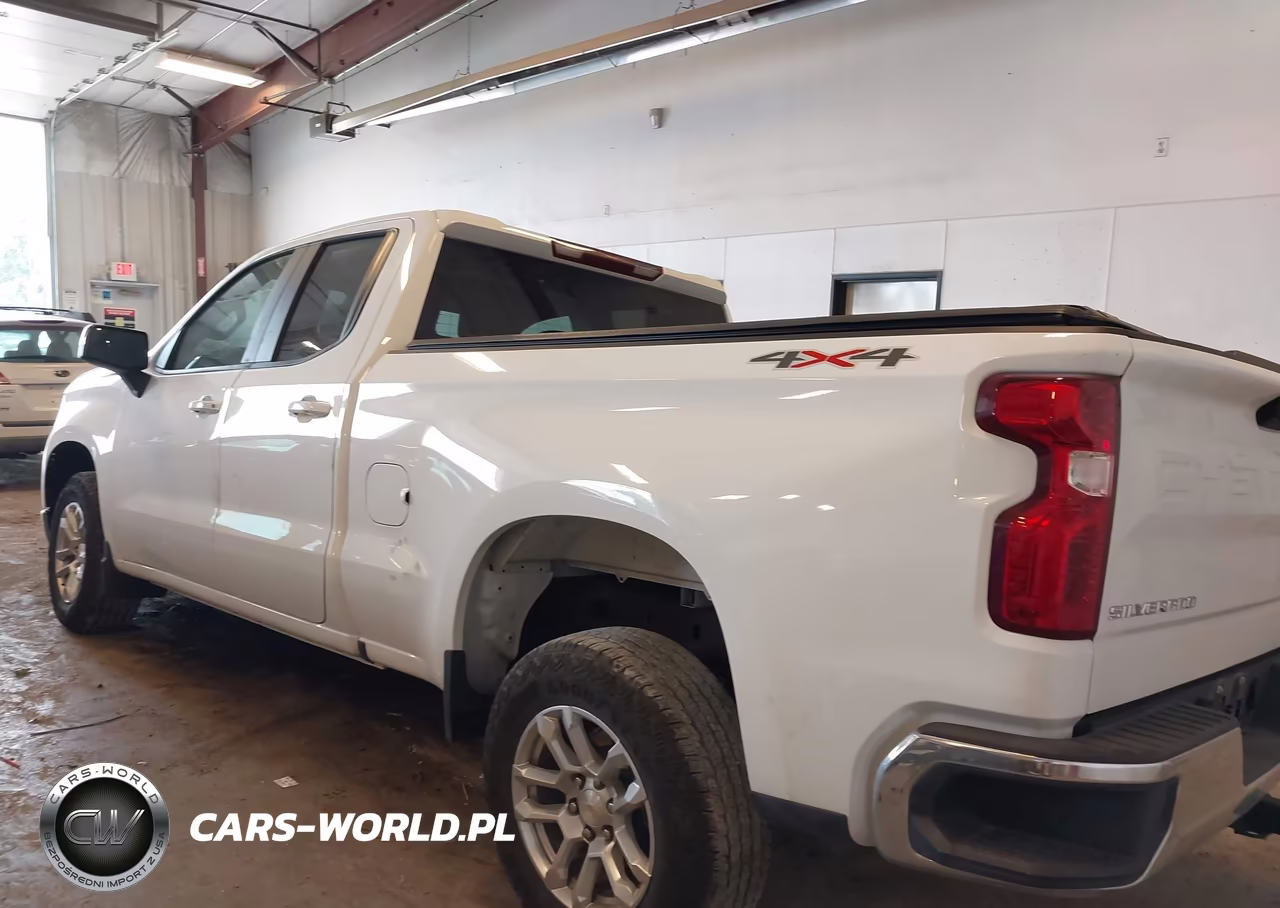 2025 Chevrolet Silverado 1500 4Wd Standard Bed Lt With 2Ft VIN:1GCRKKEK8SZ299372 - 3