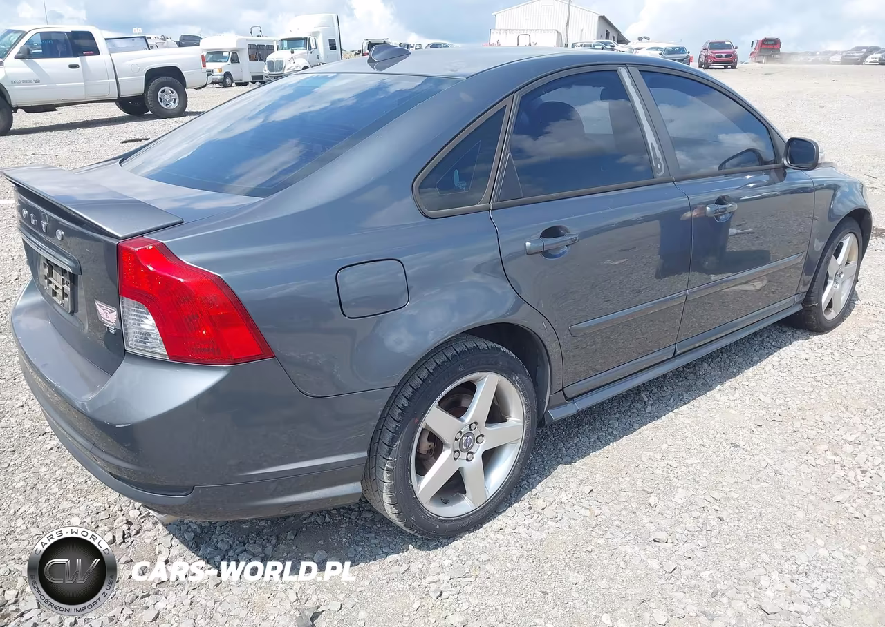 2009 Volvo S40 T5 R-Design VIN:YV1MS672692464878 - 4