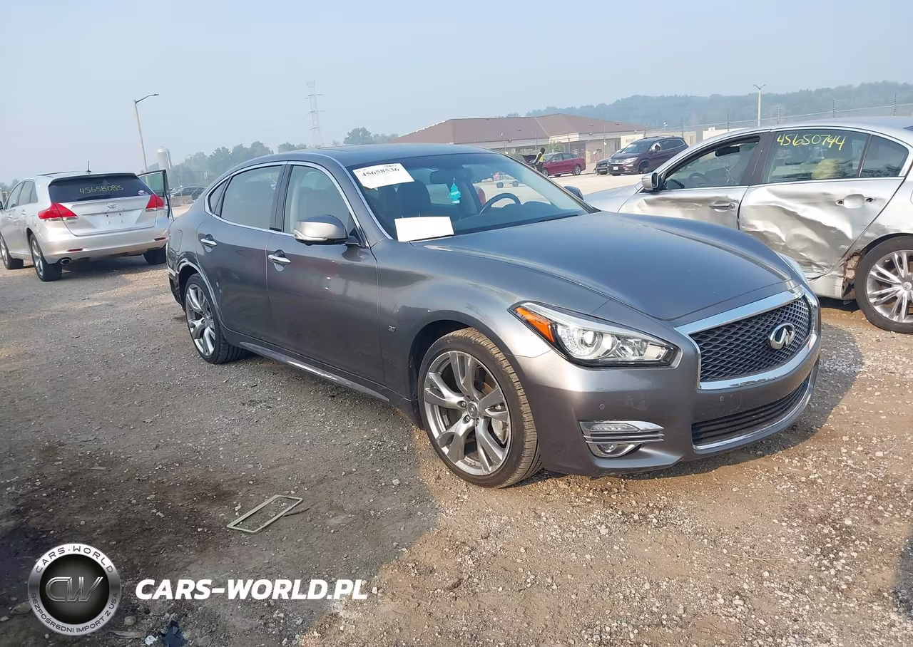 2018 Infiniti Q70L 3.7X Luxe