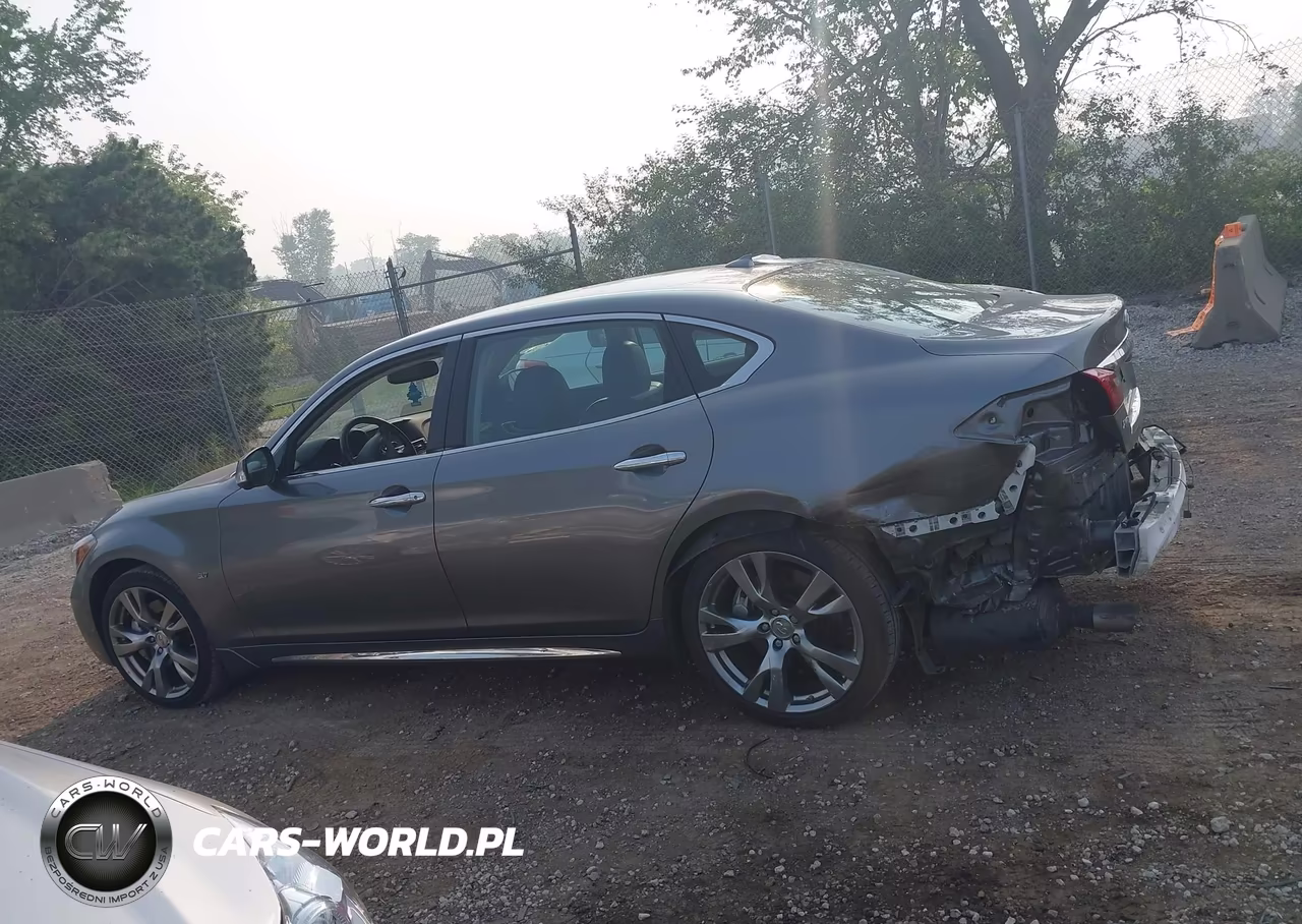2018 Infiniti Q70L 3.7X Luxe VIN:JN1BY1PR4JM370263 - 14