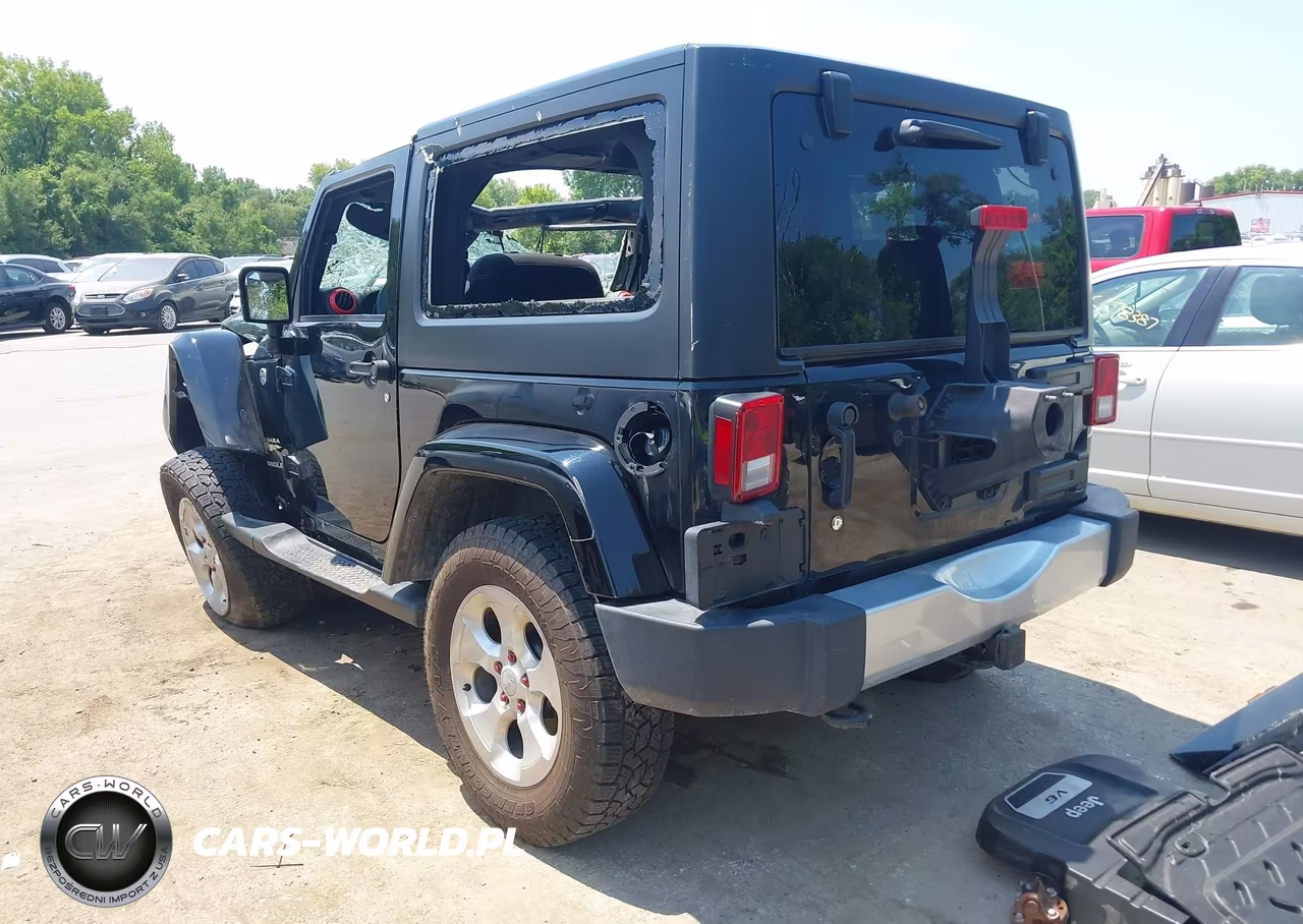 2015 Jeep Wrangler Sahara VIN:1C4AJWBG8FL735962 - 3