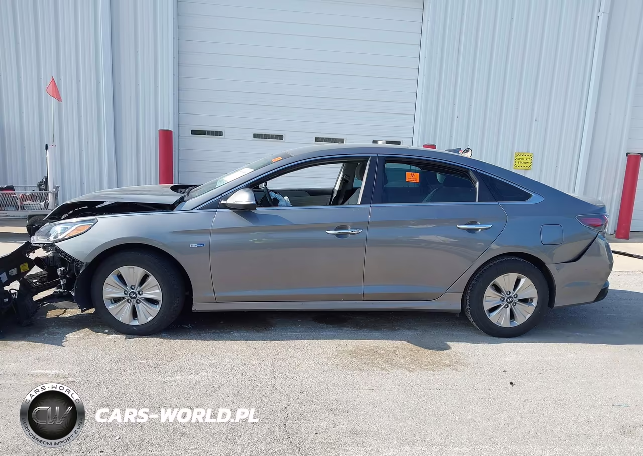 2018 Hyundai Sonata Hybrid Se VIN:KMHE24L38JA086789 - 14