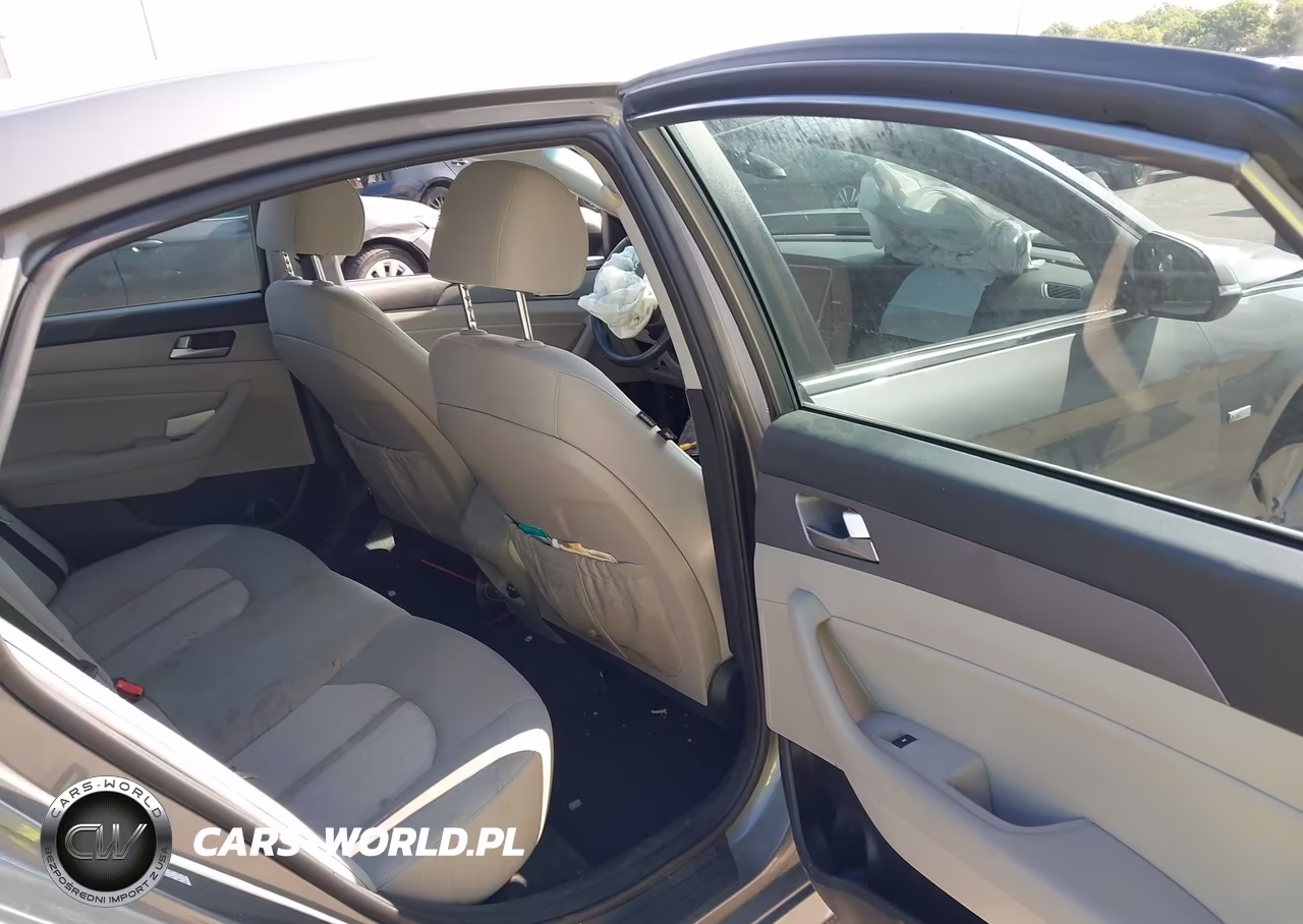 2018 Hyundai Sonata Hybrid Se VIN:KMHE24L38JA086789 - 8